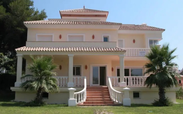 Villa 82