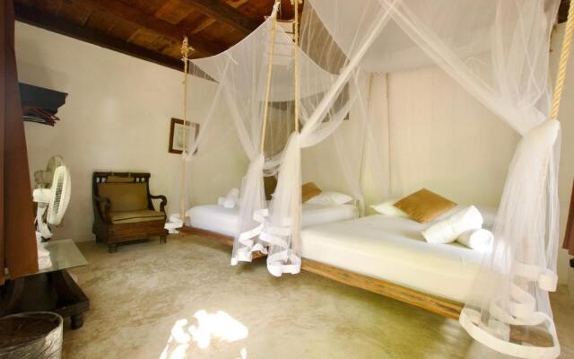 Zulum Beach Club & Cabañas