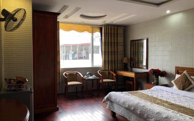 Luxury Hotel 1