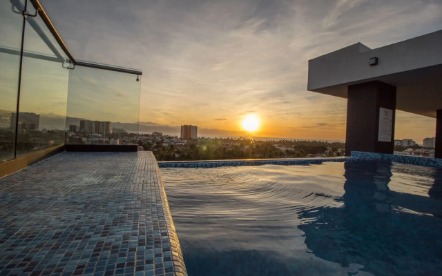 Niza Five Luxury Beach Apartments