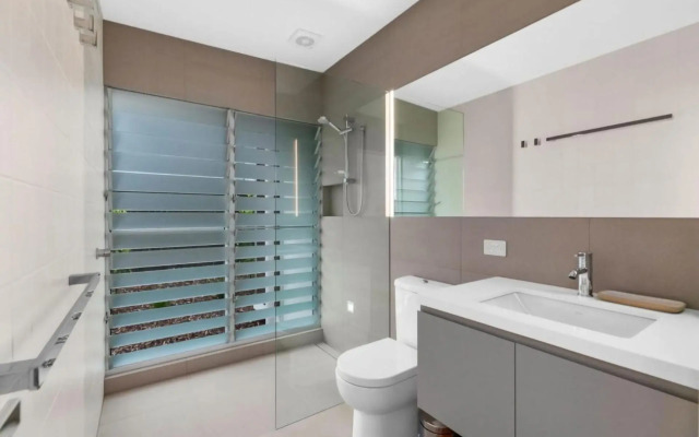 Seaview Tce Spectacular Home with Stunning Ocean and Headland Views