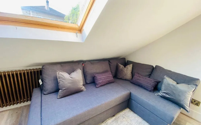 Apartment in Stepney Green