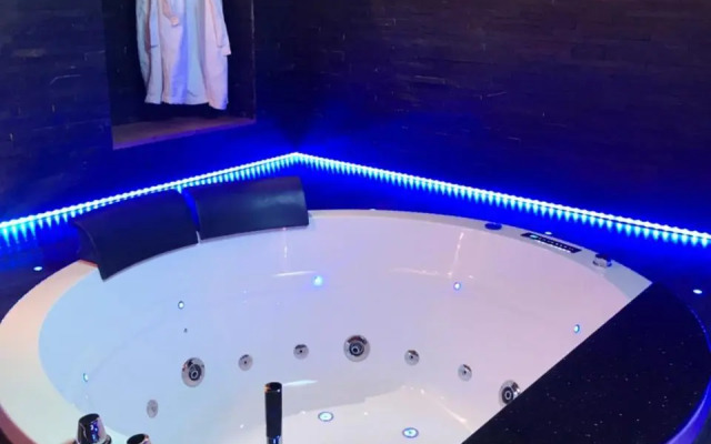Le Chalet Loft and Spa