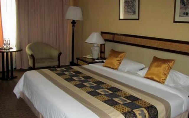 Chiang Mai Plaza Hotel