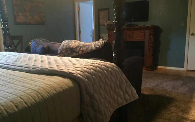 Up Up and Away Lodging