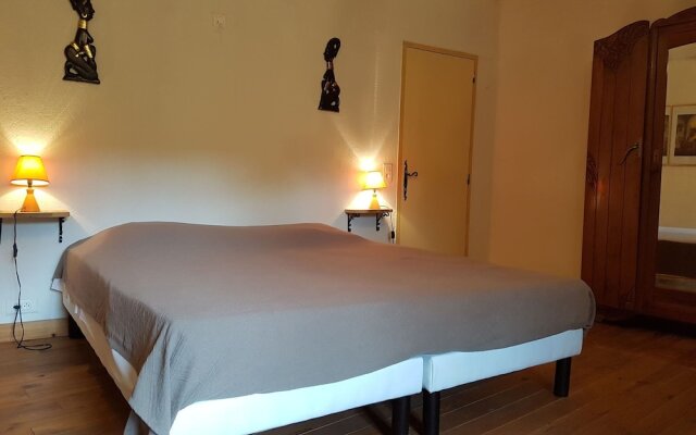 Magnificent Villa in Les Mages With Jacuzzi