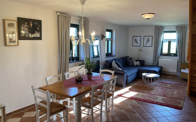 Schoenes Ferienhaus in Dargun mit Pool