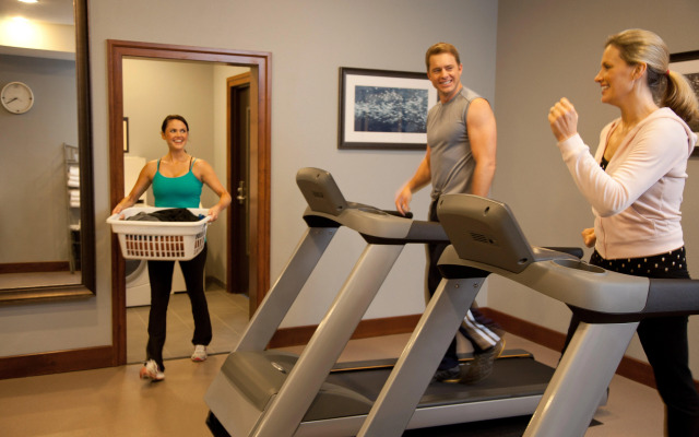 Staybridge Suites Columbus - Worthington