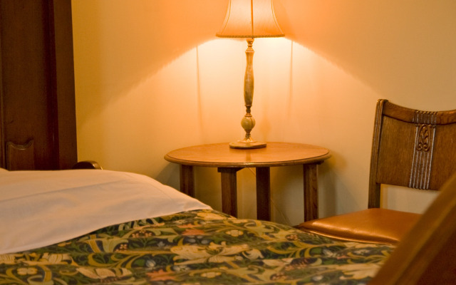 Kaedean Hotel