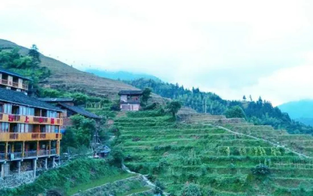 Longji Terrace Yunshang Cabin (Jinfodingguan Attractions Shop)