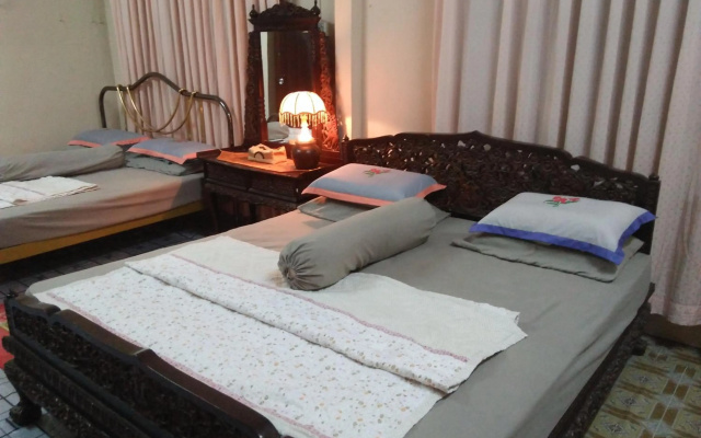Teratak Ibunda Guest House – Guest Rooms – Kota Bharu