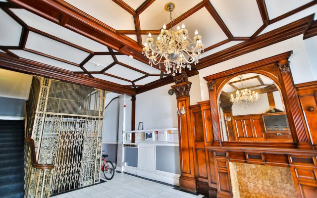 The Penthouse of Palace Court