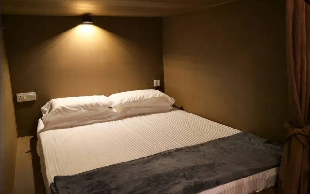 Jia by SKYPOD - Hostel