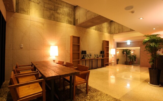 E-HOTEL
