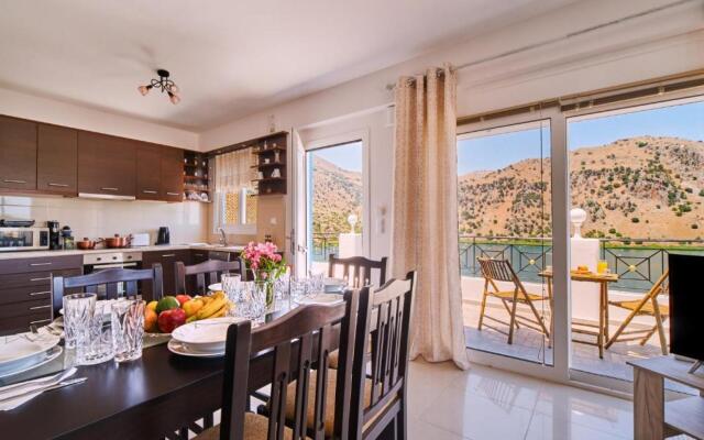 Stunning Lake Kournas Retreat 2 New Private Pool