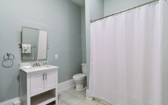 Gallery Stays - Parkside Manor