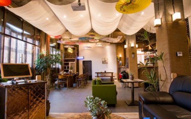 Wuhuatang Boutique Hostel