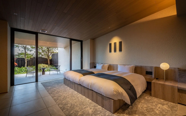 Fontaine Bleau Atami