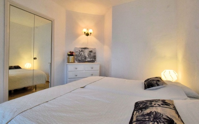 Luxury Apartment With Breathtaking Sea View Surrounded by Palm Trees