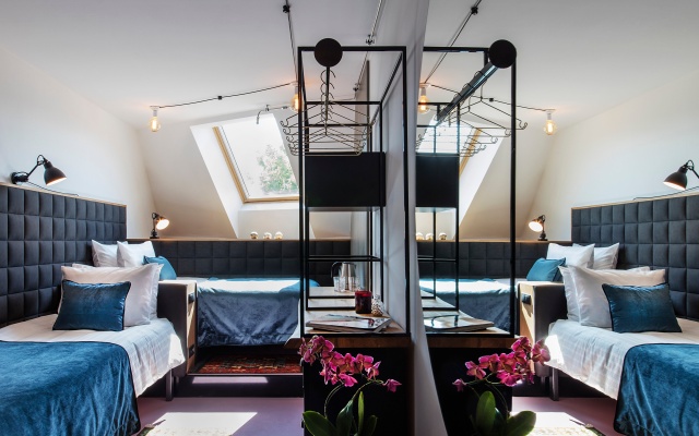 Standard Twin room (twin beds) (small)