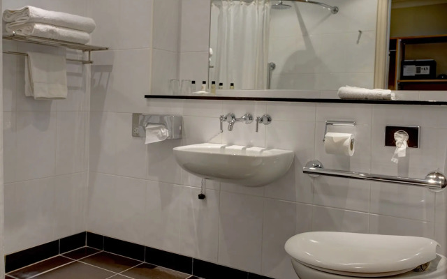 Best Western Plus Milford Hotel