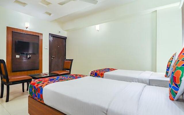 Fabhotel Nera Regency