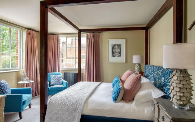 The Falstaff Hotel