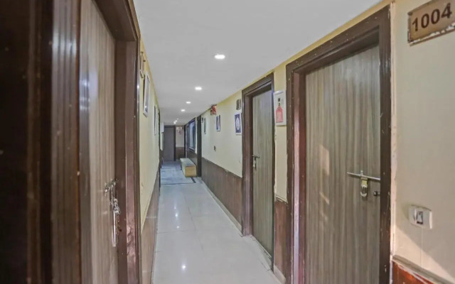 Oyo Flagship 67387 Karnal Royal