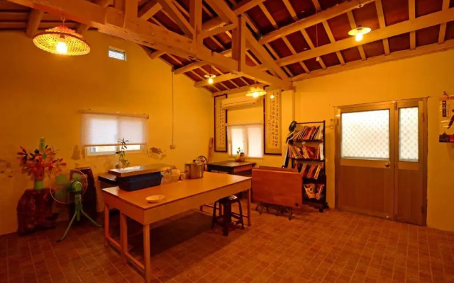 Chiayi Dongshi Puzi Creek Prow Sky Gift Traditional Farm Homestay