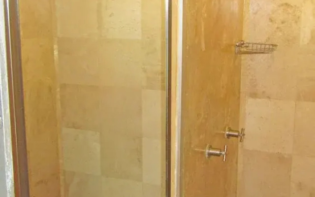 Royal Oasis Studio by PRP