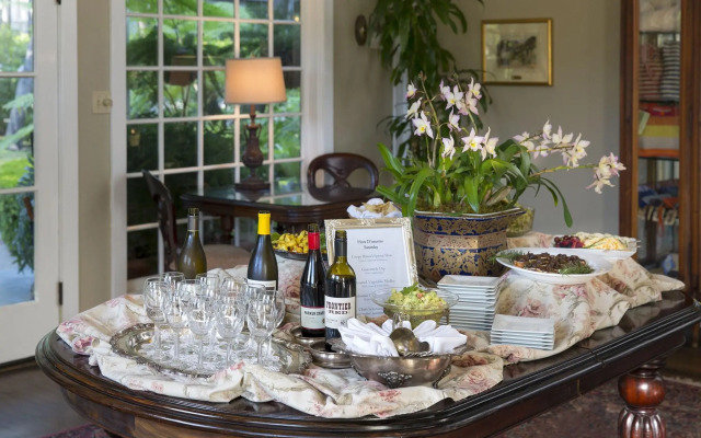 Simpson House Inn