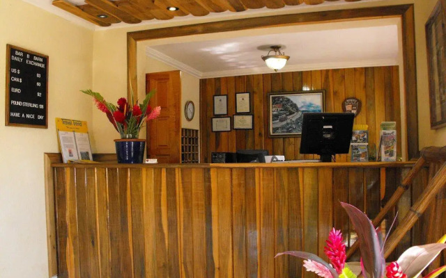 Bar-B-Barn Beach Hotel