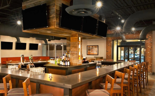 Four Points by Sheraton Cleveland Airport