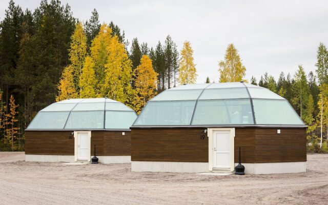 Arctic SnowHotel & Glass Igloos