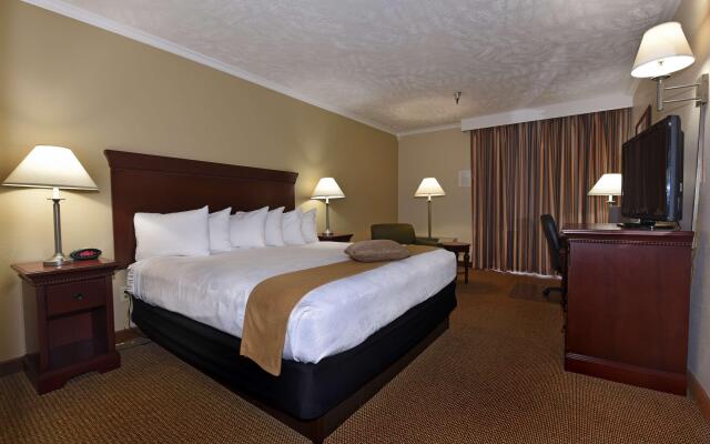 Best Western Plus Ahtanum Inn