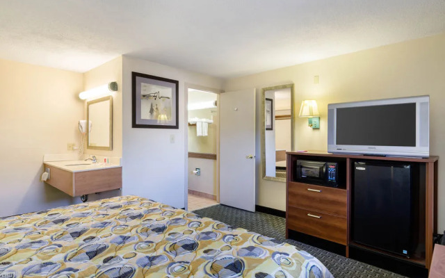 Econo Lodge West Springfield