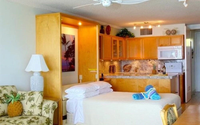 Maui Kai 206 Studio Bedroom Condo