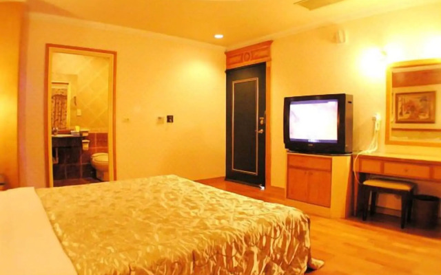 Changsing Business Motel