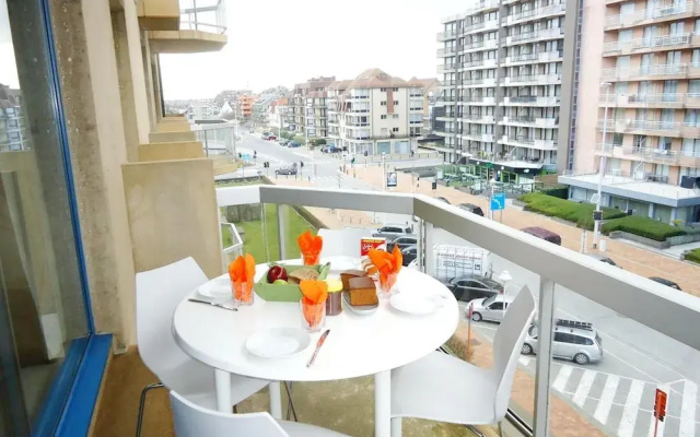 Apartment in Nieuwpoort Near Beach
