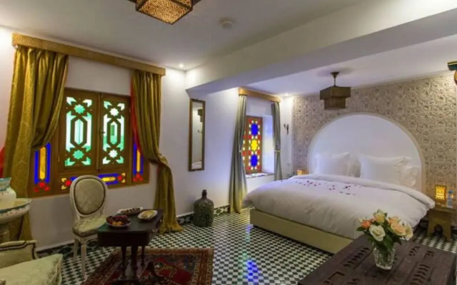 Riad Amor