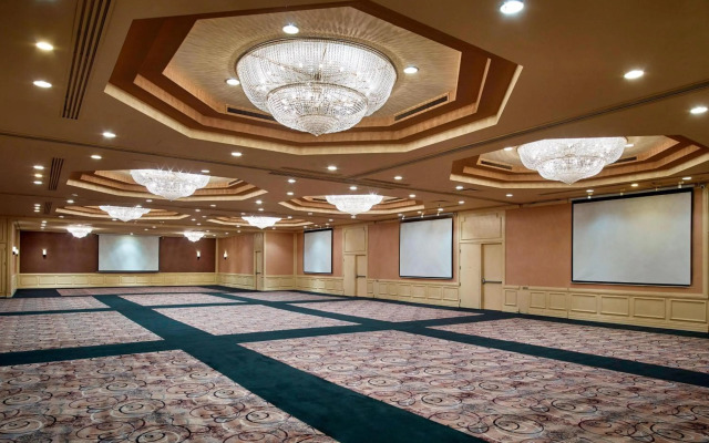 Sheraton Hamilton Hotel