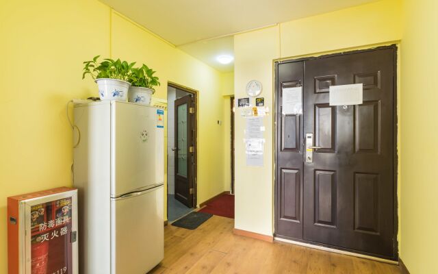 Jiayuhuxiao Apartment