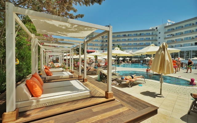 Melissi Beach Hotel & Spa