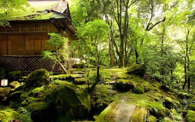 Tsukihitei Ryokan