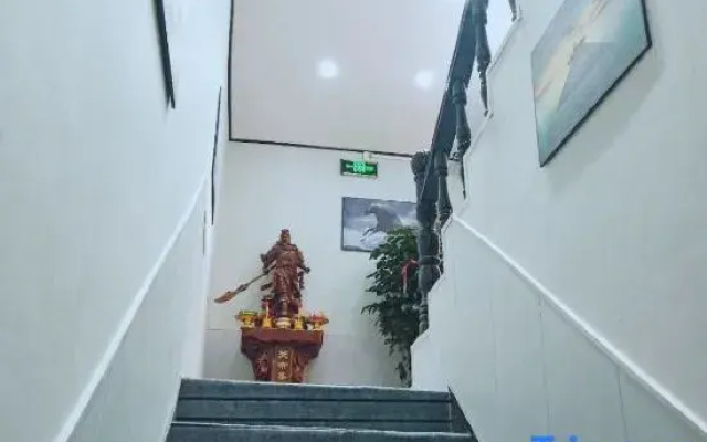 Qinyangman time Express Hotel