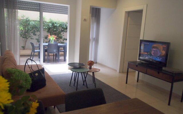 Sea Land Suites