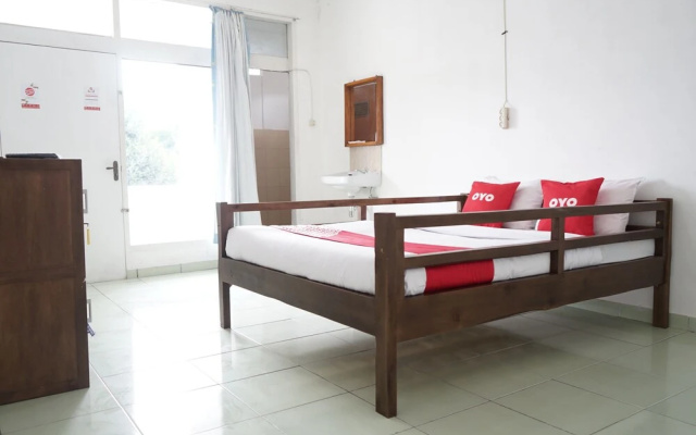 OYO 2048 Hotel Cahya Panorama