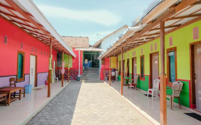 Ijen Traveller Homestay by ZUZU