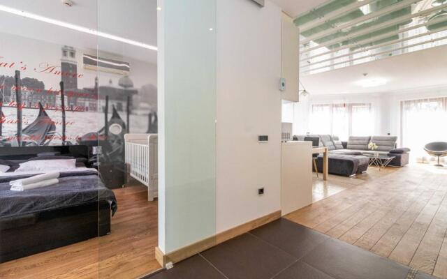 Gentle Brezze Apartment, By Cohost