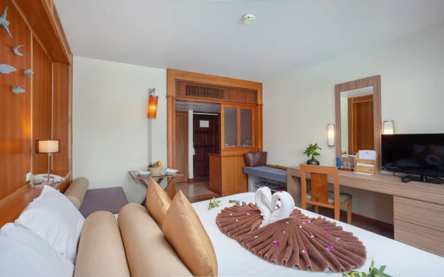 Seaview Patong Hotel